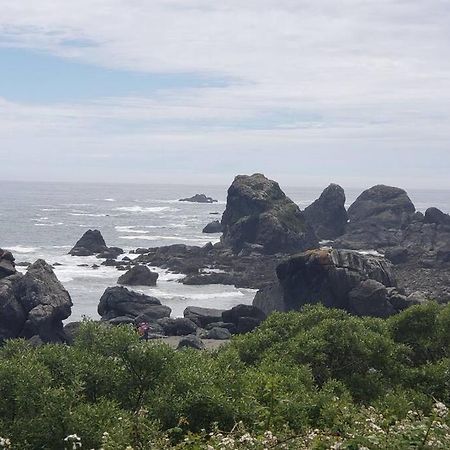 Coastal Charm: Sw Oregon Home On 2+ Quiet Acres Carpenterville Buitenkant foto