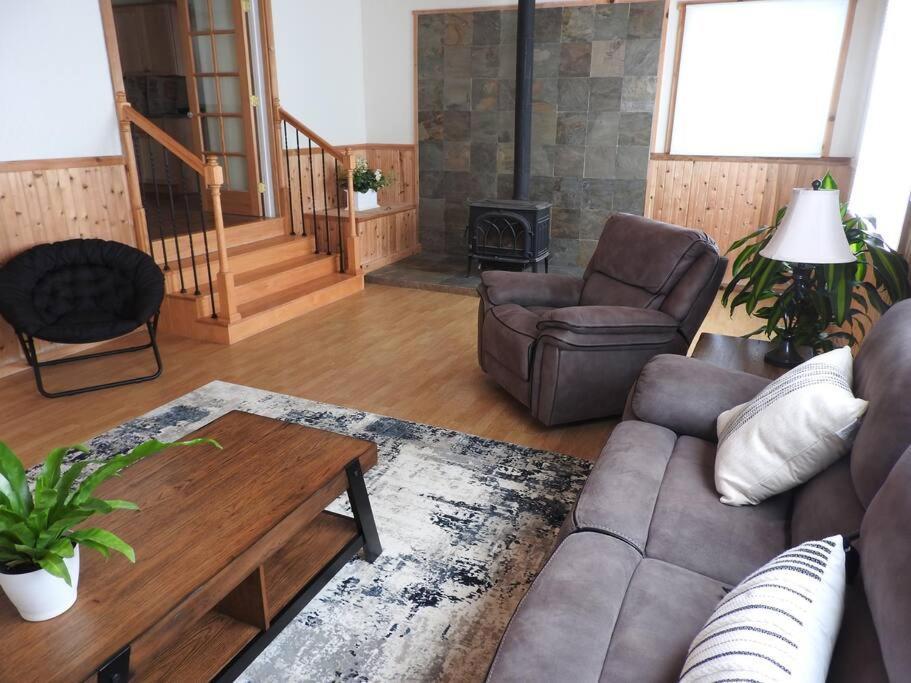 Coastal Charm: Sw Oregon Home On 2+ Quiet Acres Carpenterville Buitenkant foto