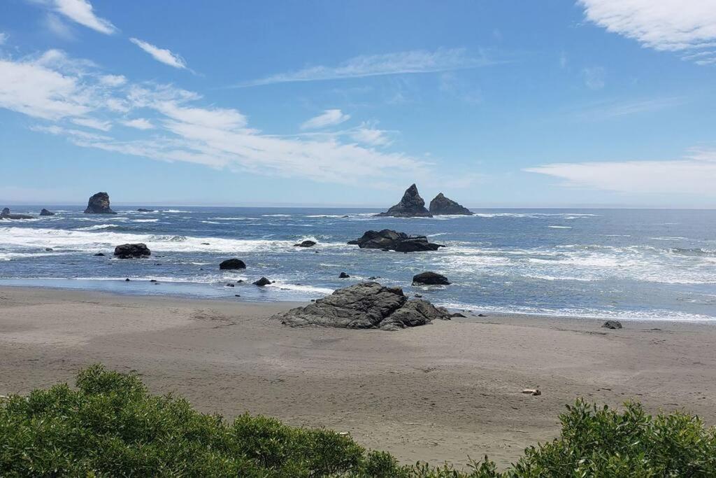 Coastal Charm: Sw Oregon Home On 2+ Quiet Acres Carpenterville Buitenkant foto